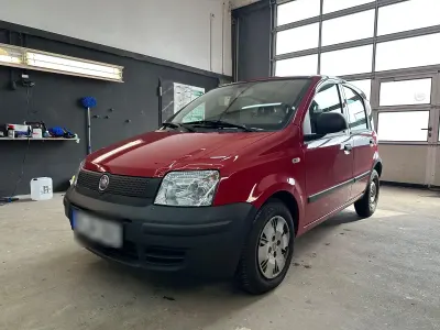 Używany Fiat Panda 54 KM (39 kW) 2010 Czerwony Hatchback