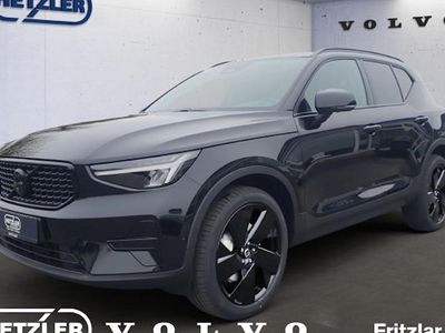 Neu Volvo XC40 Plus 163 PS (119 kW) 2026 Schwarz SUV