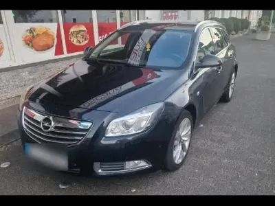 Gebraucht Opel Insignia 195 PS (143 kW) 2013 Schwarz Kombi