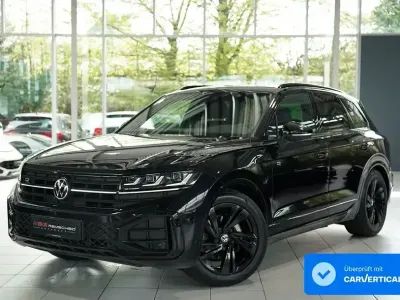 Usata VW Touareg R-line 286 CV (210 kW) 2024 Nero SUV