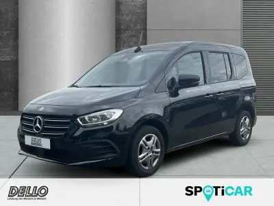 Gebraucht Mercedes T160 Style 102 PS (75 kW) 2022 Schwarz Van / Kleinbus