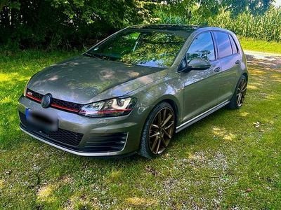 Gebraucht VW Golf VII GTI 230 PS (169 kW) 2016 Grau Limousine