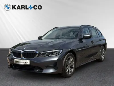 Gebraucht BMW 330 Sport Line 286 PS (210 kW) 2022 Grau Kombi