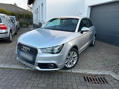 Usata Audi A1 Comfort 116 CV (85 kW) 2011 Argento Utilitaria