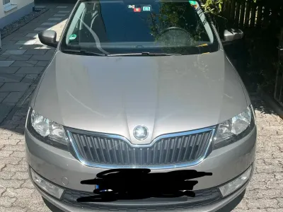 Gebraucht Skoda Rapid 90 PS (66 kW) 2015 Beige Kleinwagen