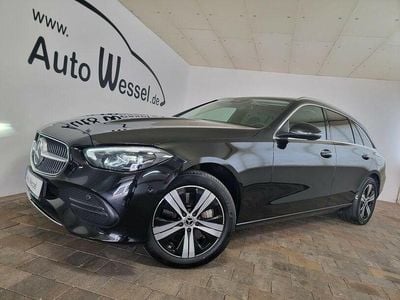 Gebraucht Mercedes C300e Avantgarde 313 PS (230 kW) 2023 Ung. schwarz  unilack Kombi
