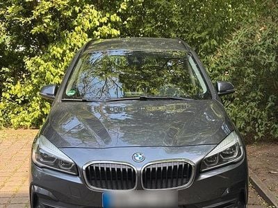 BMW 216