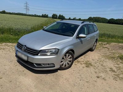 Gebraucht VW Passat Trendline 140 PS (102 kW) 2012 Silber Kombi