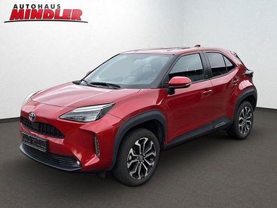 Gebraucht Toyota Yaris Cross Team 92 PS (67 kW) 2023 Rot SUV