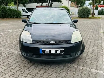 Gebraucht Ford Fiesta 69 PS (50 kW) 2004 Schwarz Kleinwagen