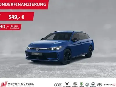 Usata VW Passat R-line 272 CV (200 kW) 2024 Blu Station wagon