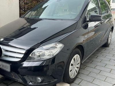 Mercedes B180