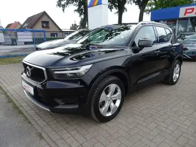 Gebraucht Volvo XC40 Momentum 190 PS (139 kW) 2019 Schwarz SUV