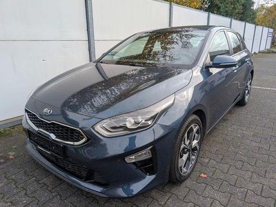 Blau Gebraucht 2019 Kia Ceed Kleinwagen | 13.999 € (Fairer Preis)