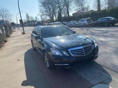 Mercedes E200