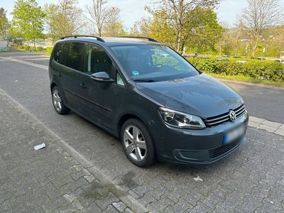 gebraucht VW Touran Trendline Plus 1,2 TSI -7 Sitze- TÜV neu