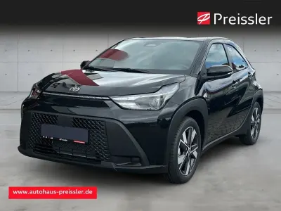 Neu Toyota Aygo X Active 117 PS (86 kW) 2026 Black mica / ink SUV