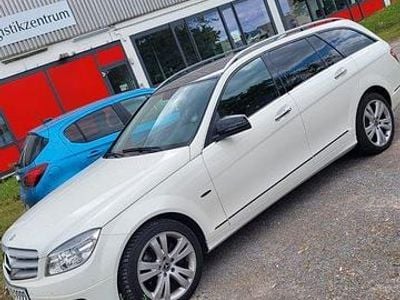 Weiß Gebraucht 2008 Mercedes C200 Avantgarde Kombi | 9.000 € (Teuer)