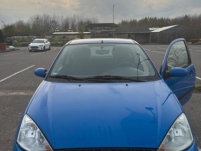 Gebraucht Ford Focus 101 PS (74 kW) 2003 Blau Kleinwagen