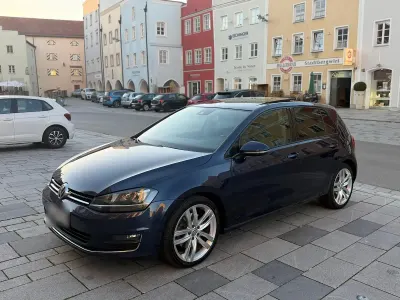 Gebraucht VW Golf VII Highline 2013 Blau Limousine