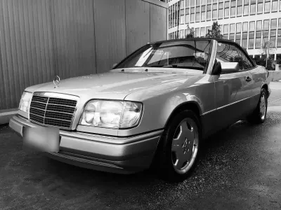 Gebraucht Mercedes E220 Edition 150 PS (110 kW) 1997 Silber Cabrio