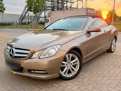 Gebraucht Mercedes E250 204 PS (150 kW) 2012 Gold Cabrio