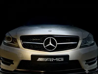 Gebraucht Mercedes C200 Sport 184 PS (135 kW) 2013 Weiß Limousine