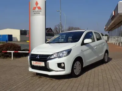 Gebraucht Mitsubishi Space Star Spirit 71 PS (52 kW) 2021 Islandweiss (s) Kleinwagen