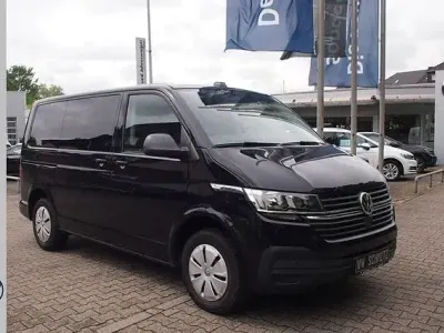 Gebraucht VW Multivan Trendline 110 PS (80 kW) 2021 Schwarz Van / Kleinbus