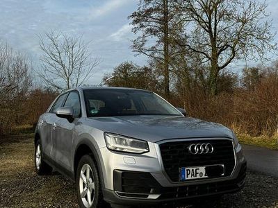 Gebraucht Audi Q2 116 PS (85 kW) 2017 Silber SUV