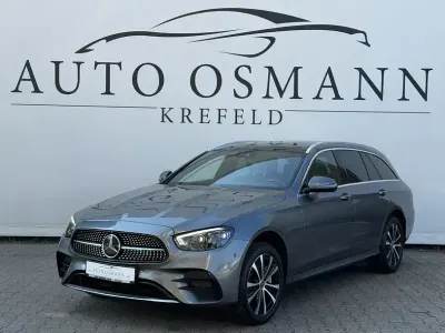 Gebraucht Mercedes E400 AMG line 330 PS (242 kW) 2022 Selenitgrau  metalliclack Kombi