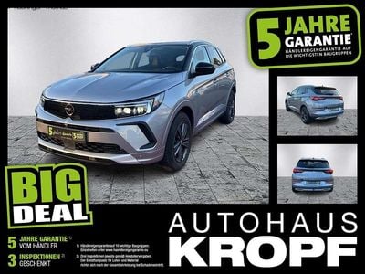 Gebraucht Opel Grandland X Ultimate 131 PS (96 kW) 2022 Kontrast grau/quarz silber SUV