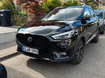 Gebraucht MG ZS Luxury 111 PS (81 kW) 2024 Schwarz SUV