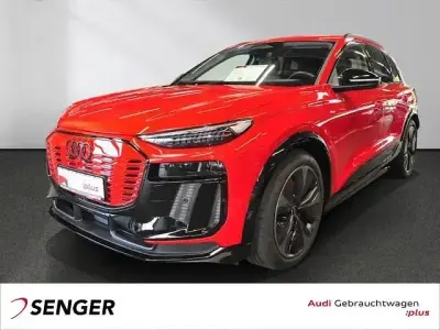 Gebraucht Audi Q6 e-tron S-Line 284 kW (387 PS) 2025 Rot SUV