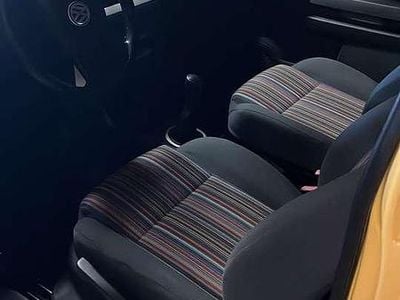 Second-hand VW Fox 54 CP (39 kW) 2006 Galben Hatchback