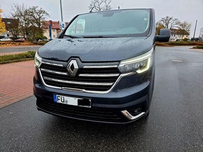 Grau Gebraucht 2022 Renault Trafic Van / Kleinbus | 35.900 €
