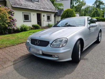 Second-hand Mercedes SLK200 163 CP (119 kW) 2004 Argintiu Cabrio