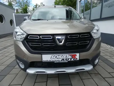 Gebraucht Dacia Dokker Stepway 131 PS (96 kW) 2020 Beige dune Van / Kleinbus