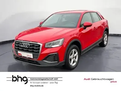 Begagnad Audi Q2 Basis 190 HK (139 kW) 2022 Röd SUV