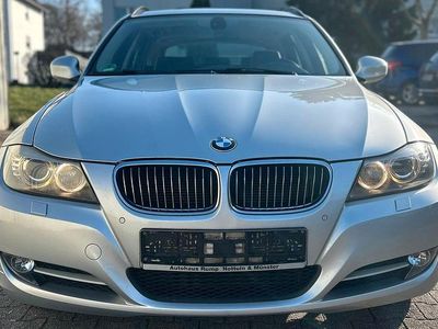 Gebraucht BMW 320 184 PS (135 kW) 2011 Silber Kombi