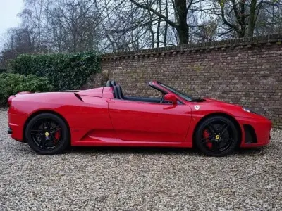 Usata Ferrari F430 489 CV (359 kW) 2008 Rosso Cabrio