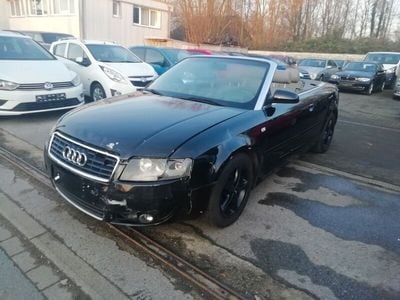Second-hand Audi A4 Cabriolet Design 163 CP (119 kW) 2004 Negru Cabrio