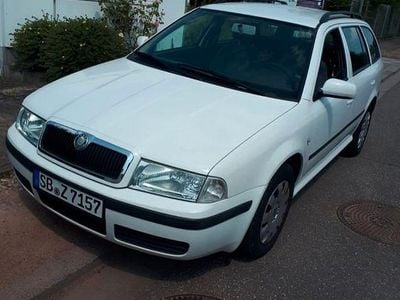 Weiß Gebraucht 2007 Skoda Octavia Classic Kombi | 1.998 € (Guter Preis)
