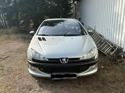 Gebraucht Peugeot 206 CC 109 PS (80 kW) 2003 Grau Cabrio