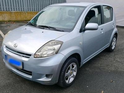 Gebraucht Daihatsu Sirion 91 PS (66 kW) 2008 Silber Kleinwagen