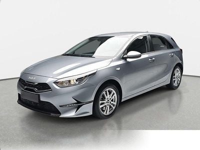 Metallic Gebraucht 2022 Kia Ceed Vision Kleinwagen | 18.710 € (Fairer Preis)