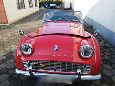 Gebraucht Triumph TR3 91 PS (66 kW) 1959 Rot Cabrio
