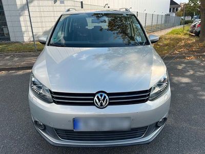 VW Touran Cross