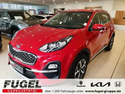 Używany Kia Sportage Comfort 136 KM (100 kW) 2021 Czerwony SUV