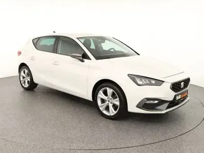 Gebraucht Seat Leon FR 204 PS (150 kW) 2022 Weiß Limousine